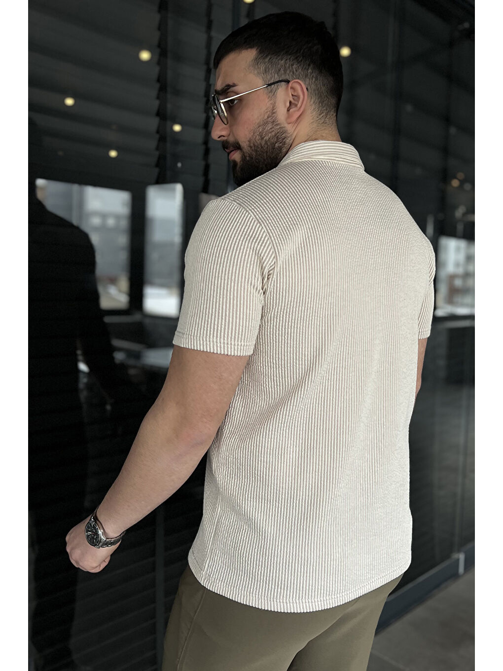 Bej Erkek Polo Yaka Çizgi Desenli Elastanlı Tişört-3