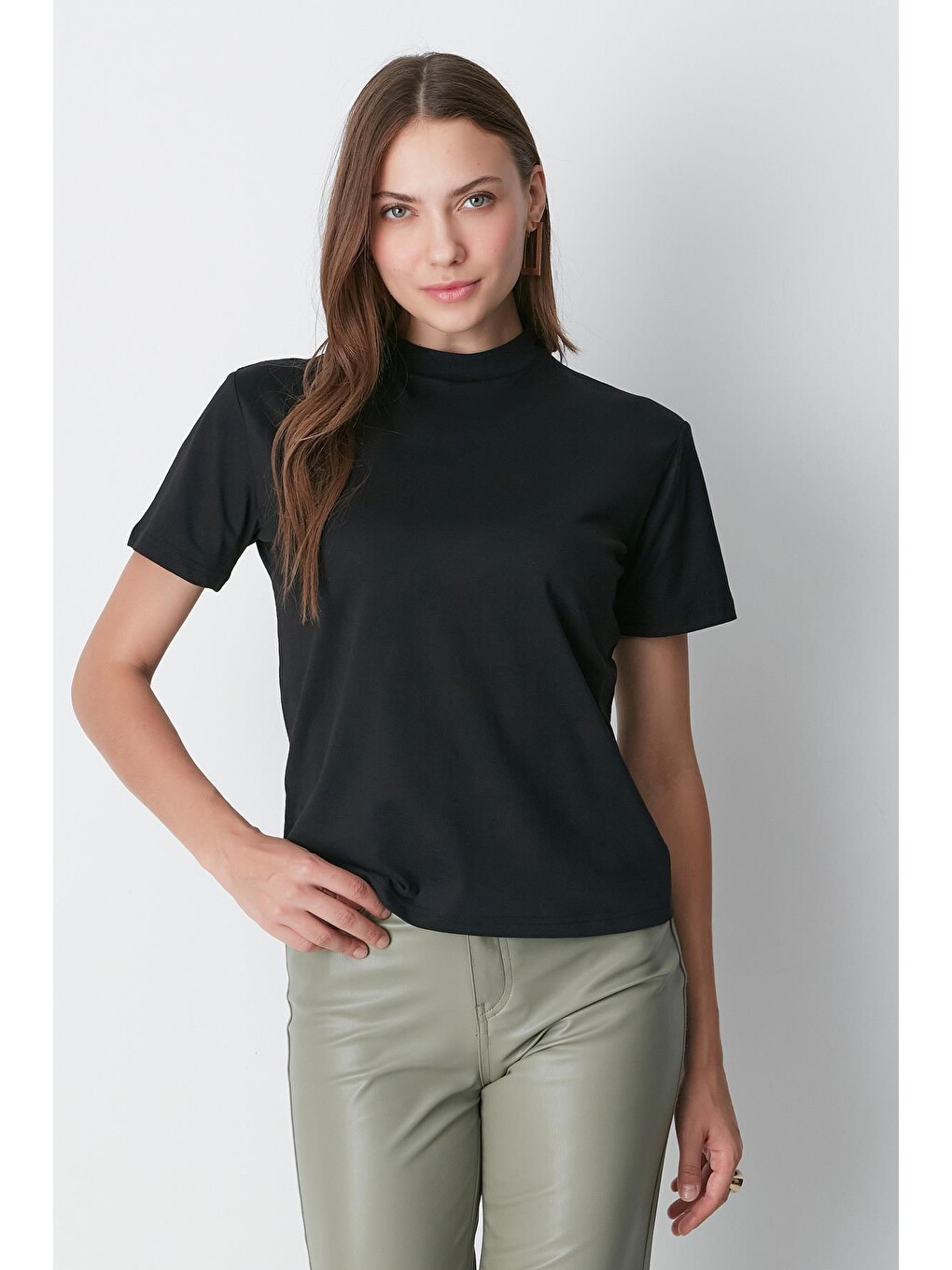 Dik Yaka Kısa Kol 2'li Basic T-Shirt 957 Siyah/Beyaz-3