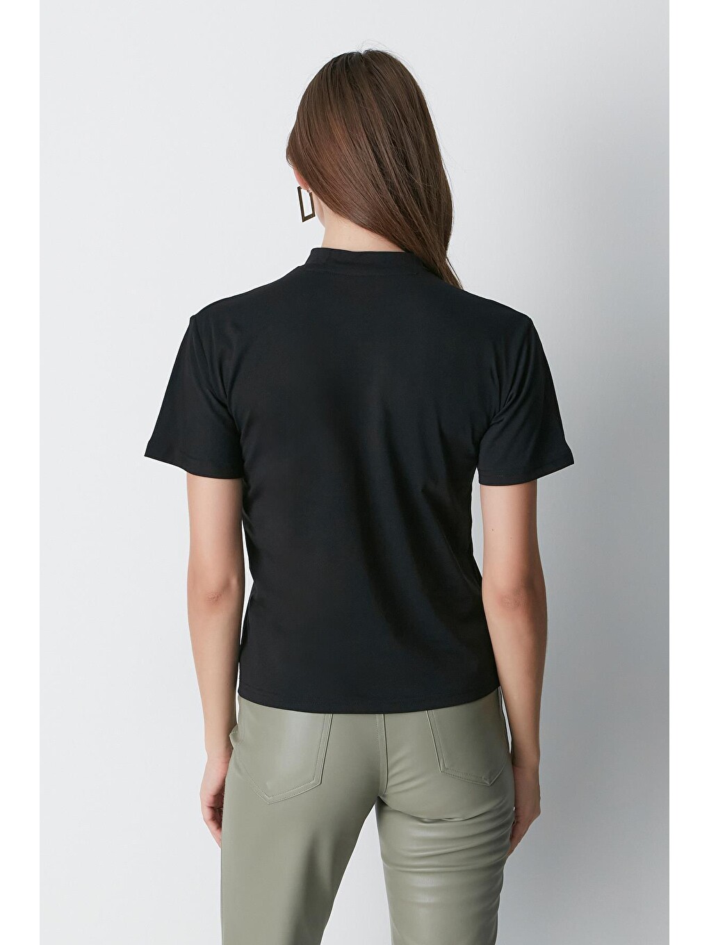 Dik Yaka Kısa Kol 2'li Basic T-Shirt 957 Siyah/Beyaz-4