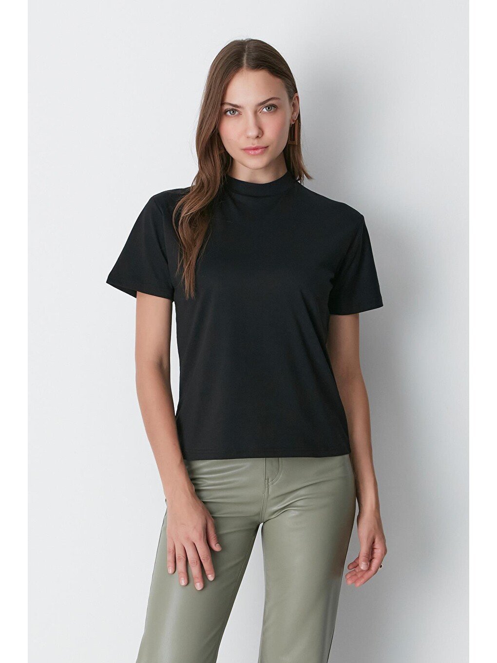 Dik Yaka Kısa Kol 2'li Basic T-Shirt 957 Siyah/Beyaz-8