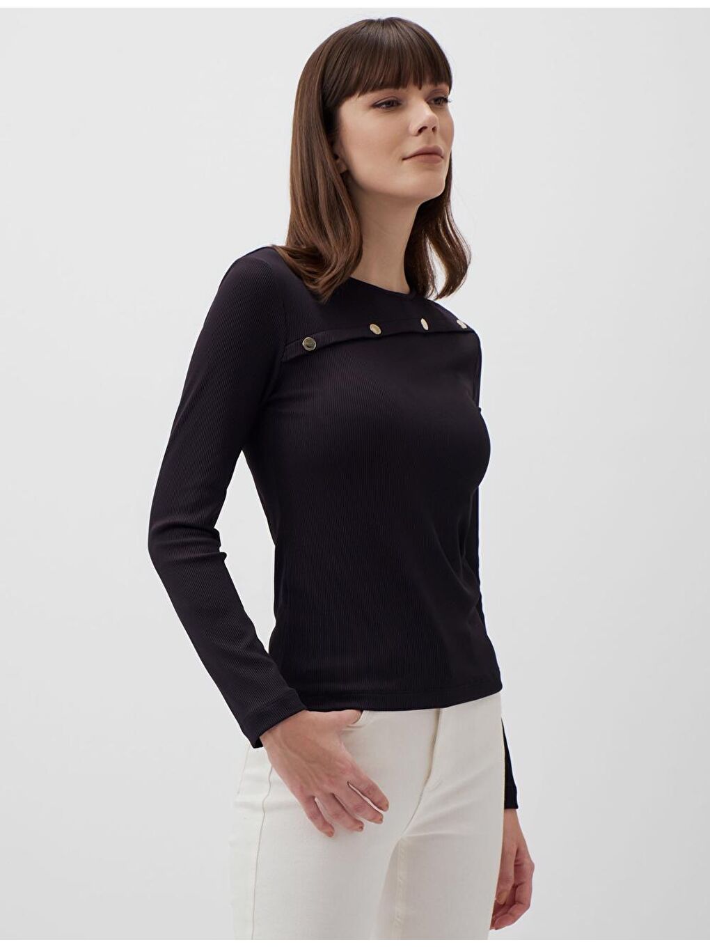 Siyah Bisiklet Yaka Uzun Kollu Detaylı Bluz-2