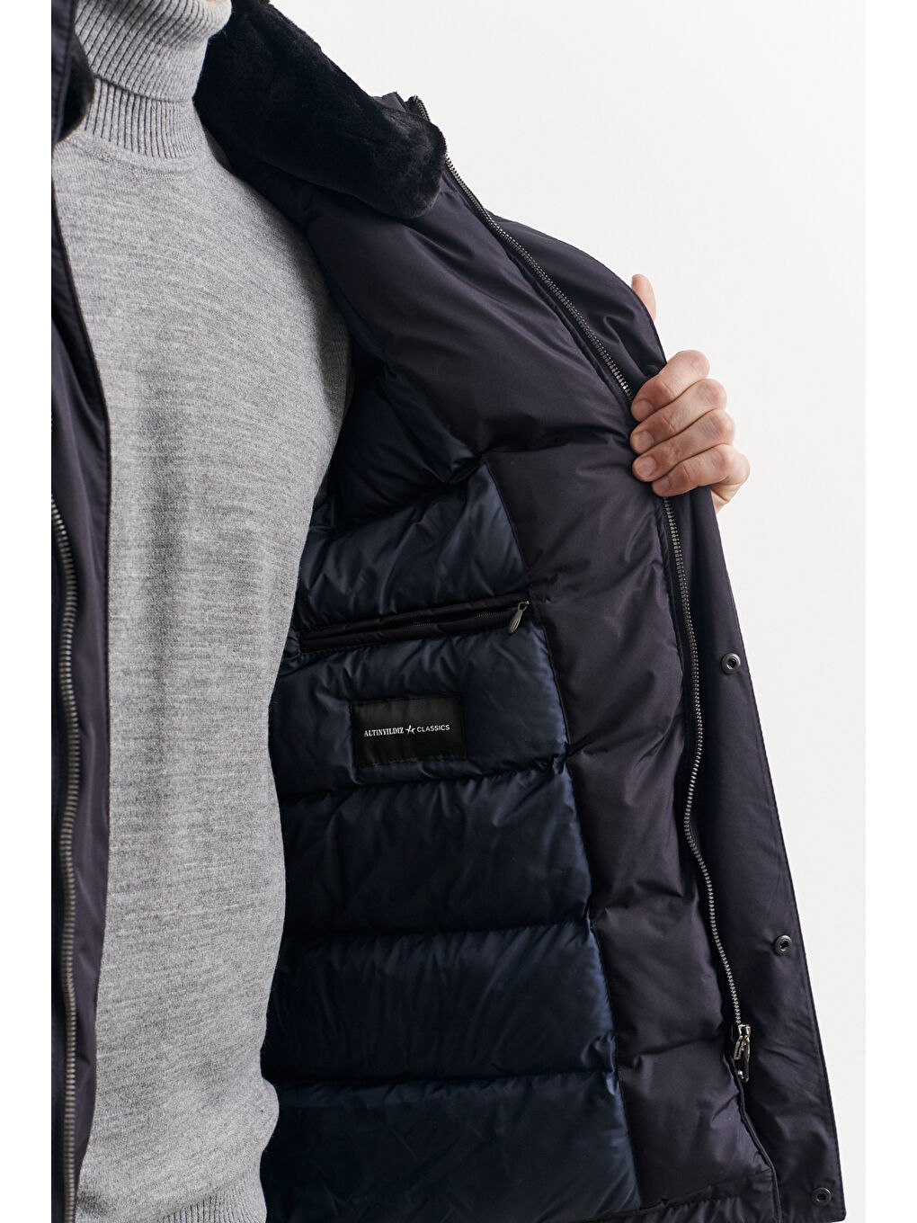 Erkek Lacivert Standart Fit Normal Kesim Yaka İçi Kürklü Kışlık Mont-4