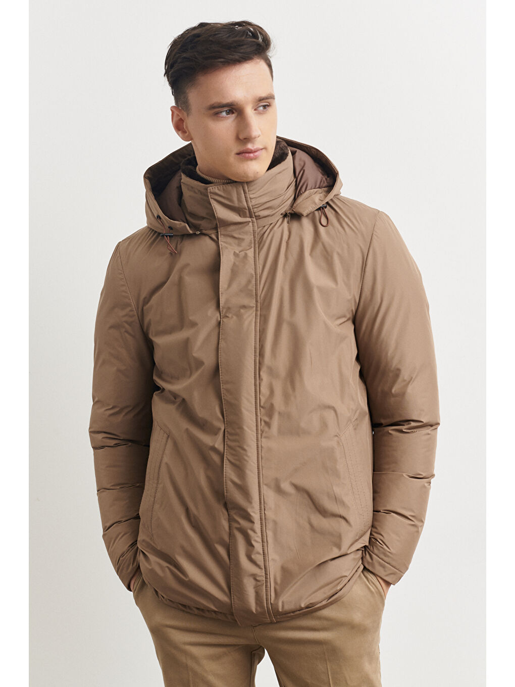 Bej Erkek Vizon Standart Fit Normal Kesim Yaka İçi Kürklü Kışlık Mont-2