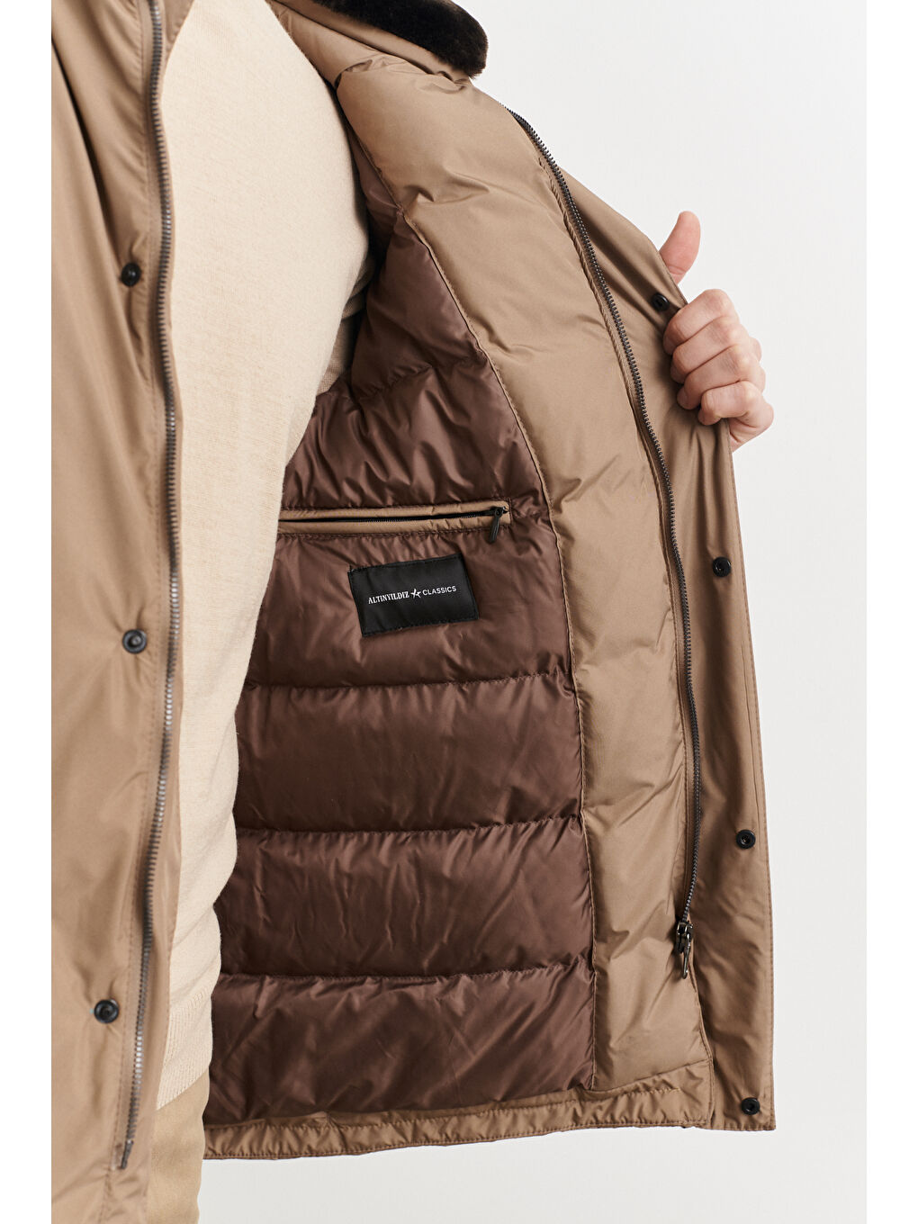 Bej Erkek Vizon Standart Fit Normal Kesim Yaka İçi Kürklü Kışlık Mont-4