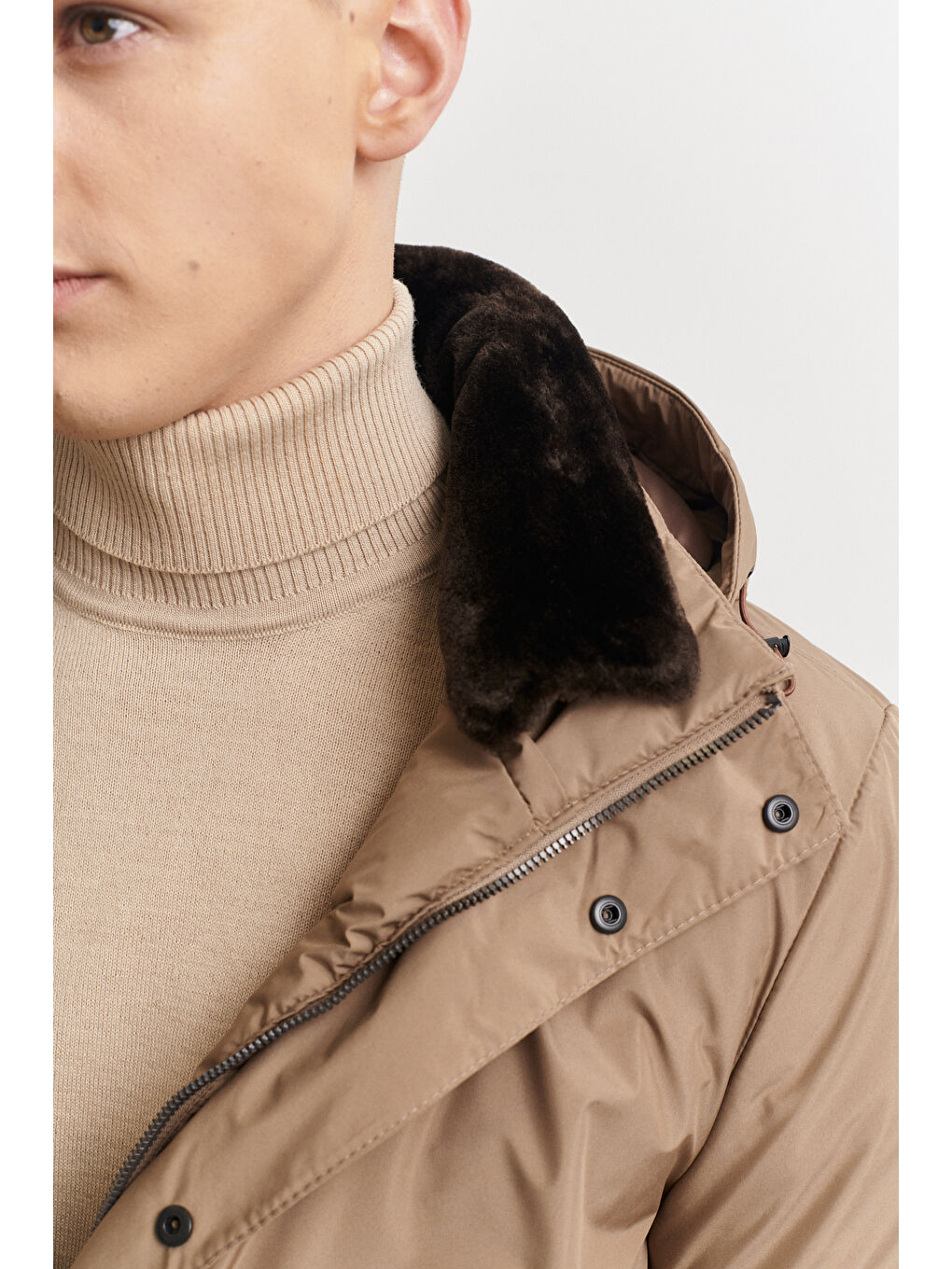Bej Erkek Vizon Standart Fit Normal Kesim Yaka İçi Kürklü Kışlık Mont-6