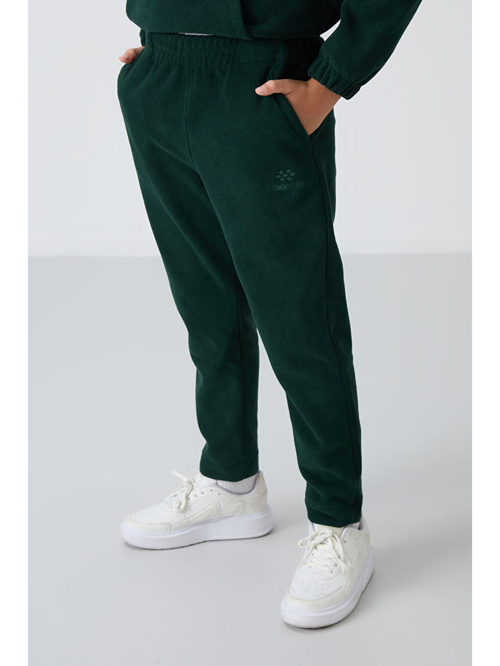 Çam Yeşil Kalın Yumuşak Dokulu Standart Fit Nakışlı Polar Erkek Çocuk Eşofman Alt - 11219-3