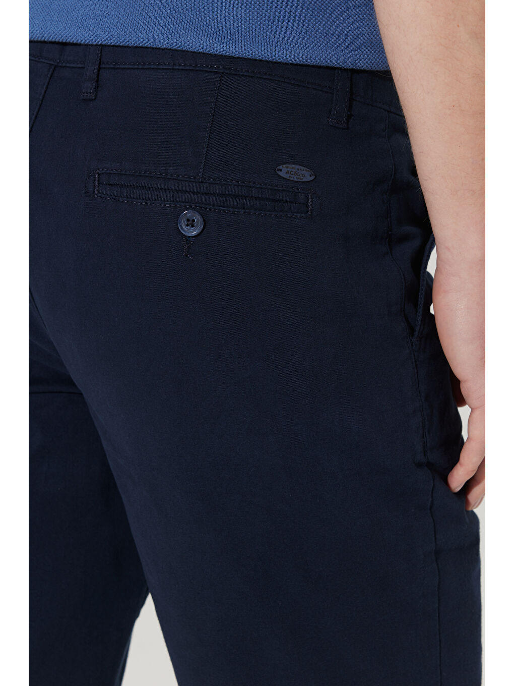Erkek Lacivert Slim Fit Dar Kesim Yan Cepli Chino Şort-5