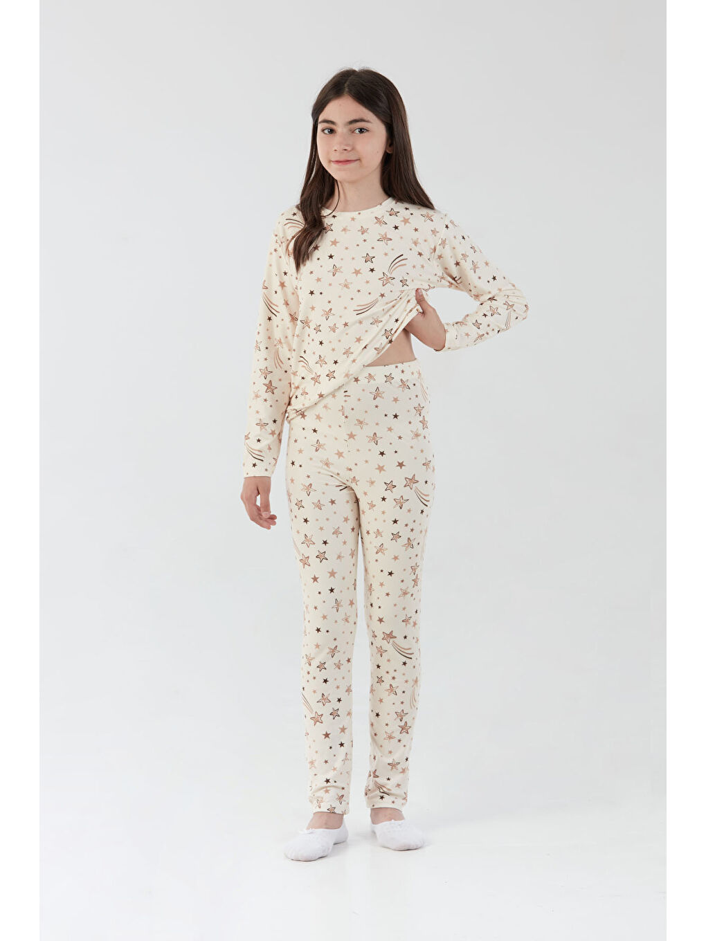 Bej Yıldız Desenli Süet Kız Çocuk Pijama Takımı