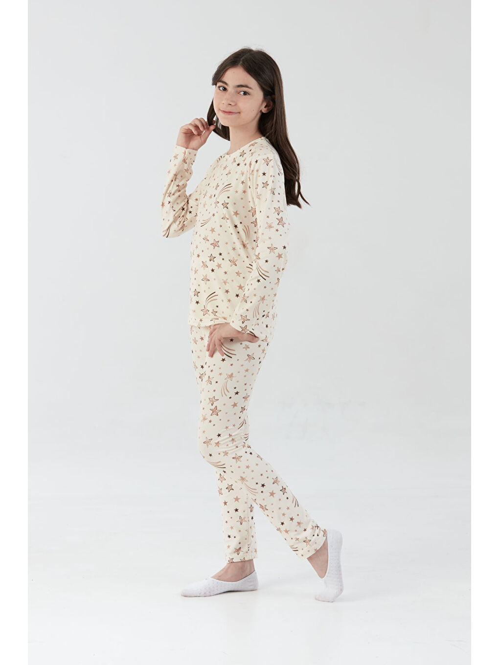 Bej Yıldız Desenli Süet Kız Çocuk Pijama Takımı-1