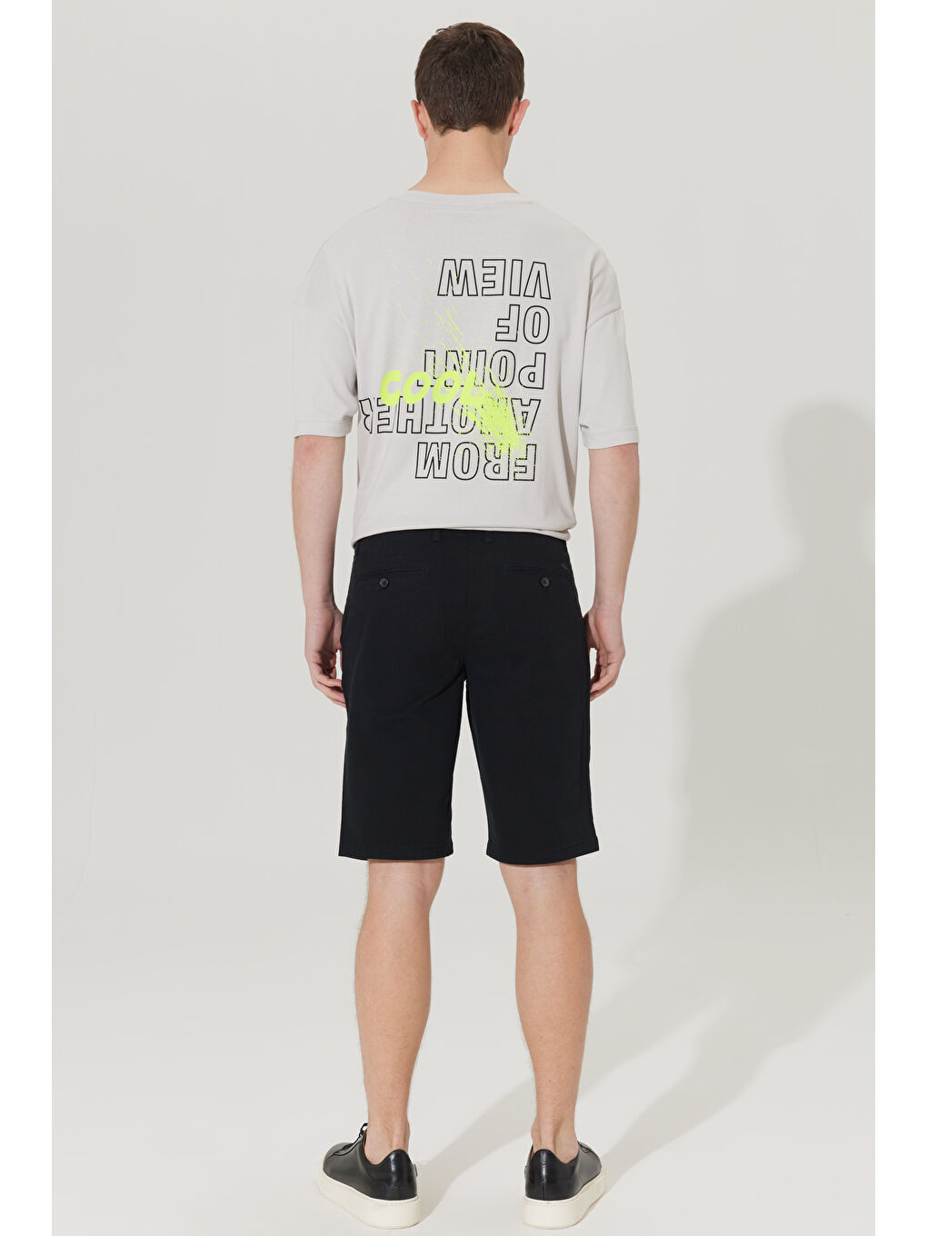 Erkek Siyah Slim Fit Dar Kesim Yan Cepli Chino Şort-2