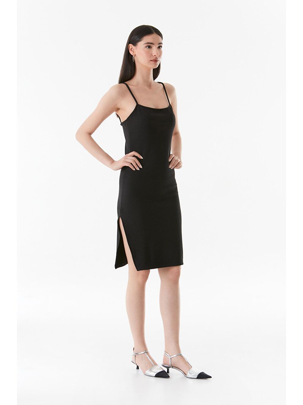 Siyah Askılı Kare Yaka Fitilli Elbise-1