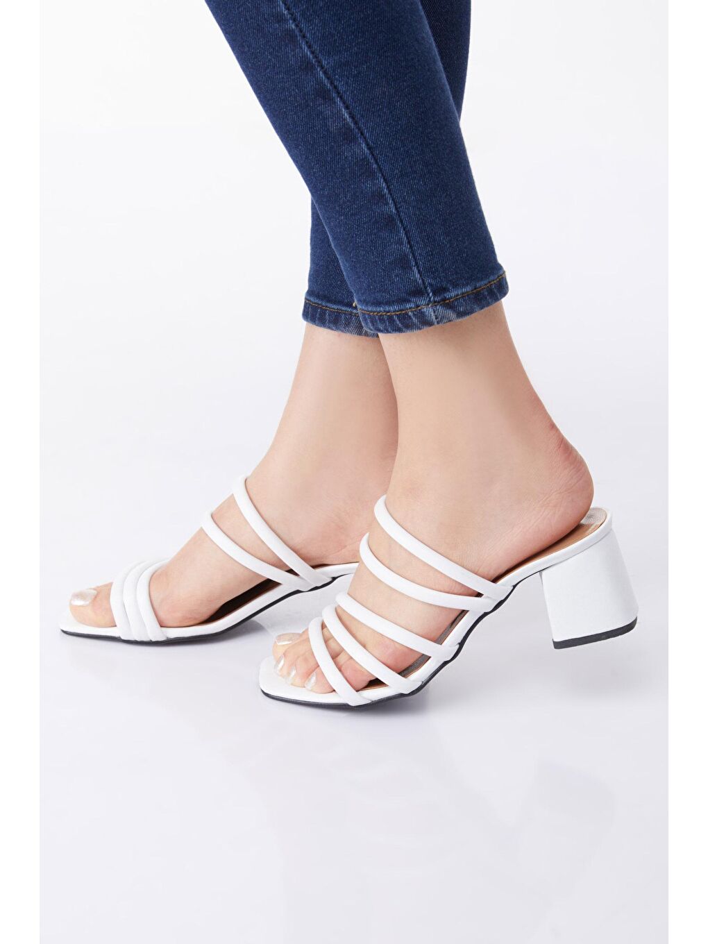 Kadın Beyaz Topuklu Terlik - 24795-1