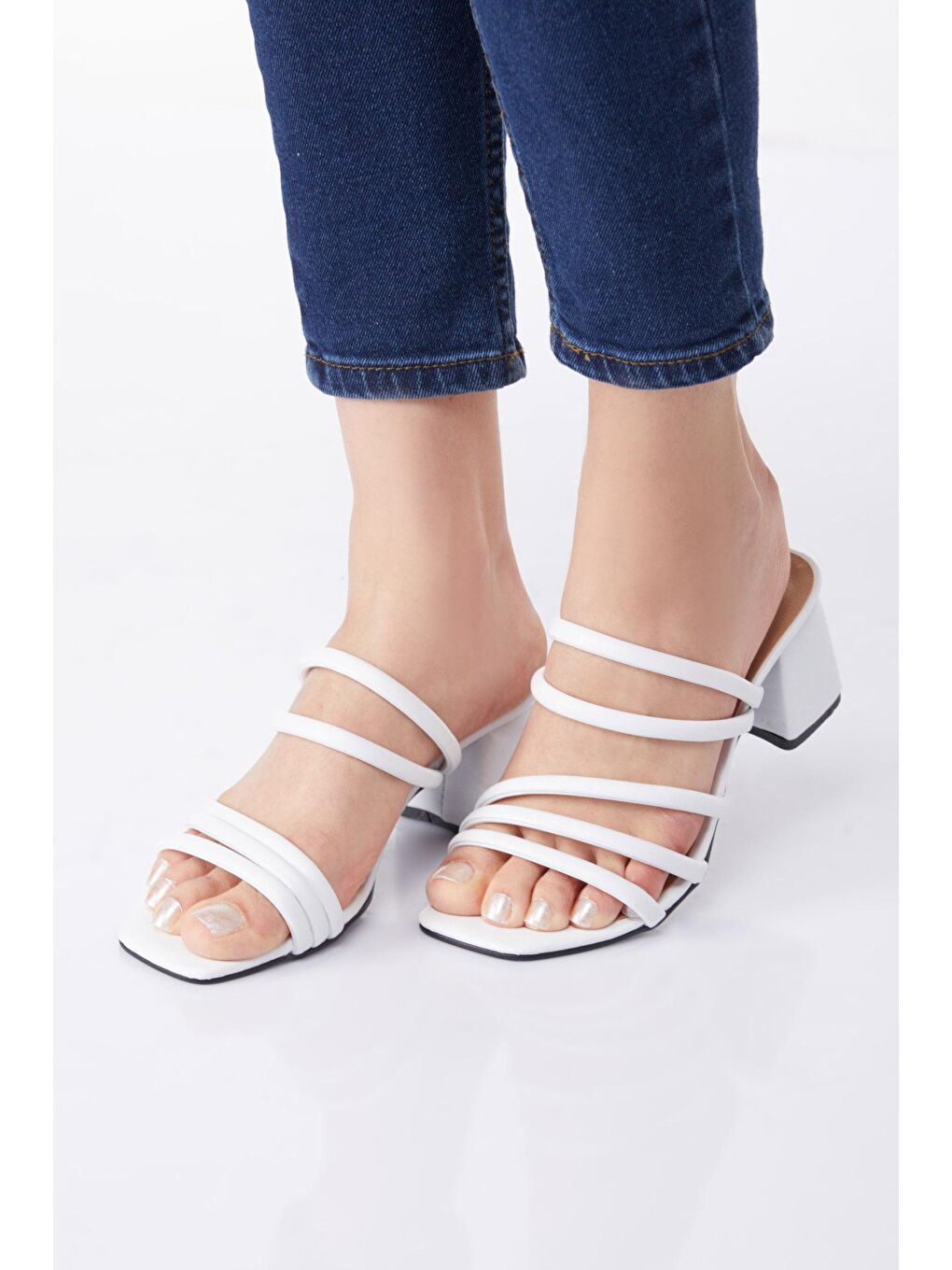 Kadın Beyaz Topuklu Terlik - 24795-2
