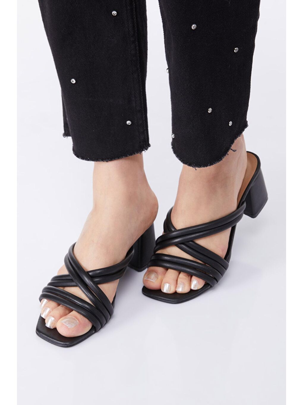 Kadın Siyah Topuklu Terlik - 24794-2