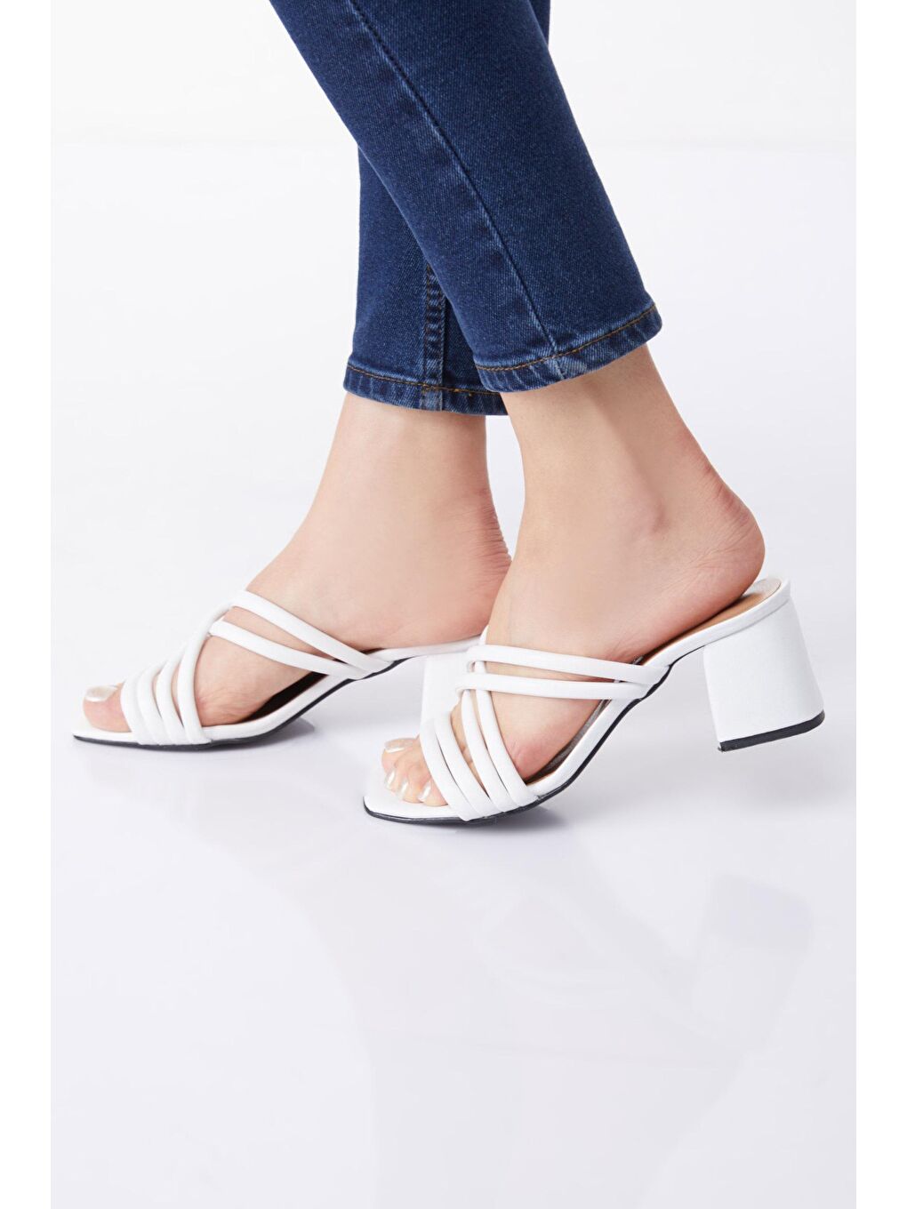 Kadın Beyaz Topuklu Terlik - 24794-1