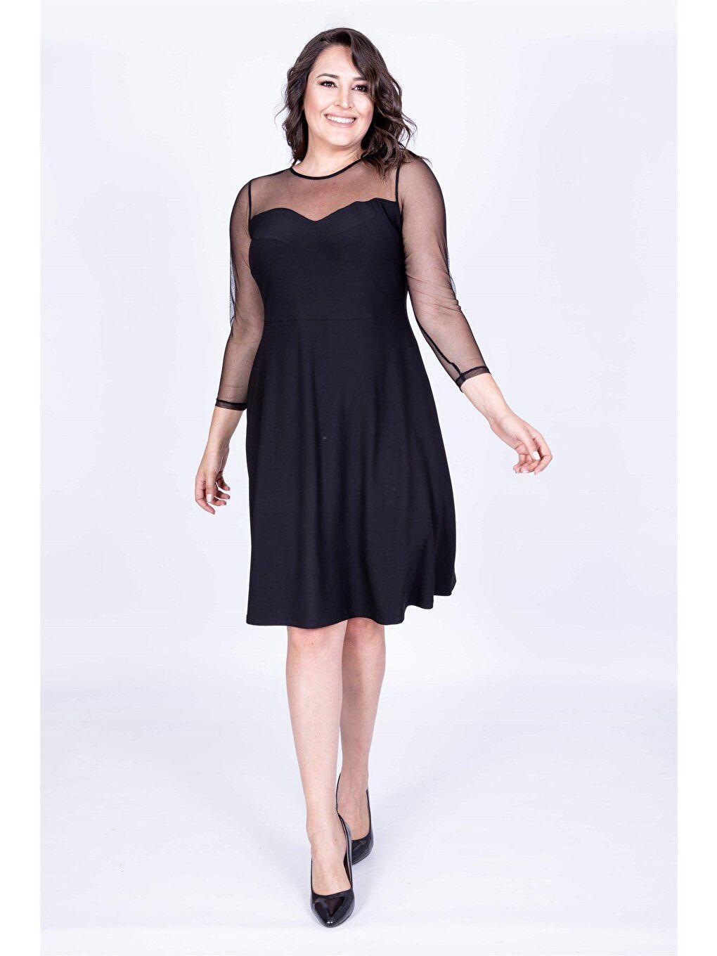 Siyah Damla Yaka File Detaylı Elbise