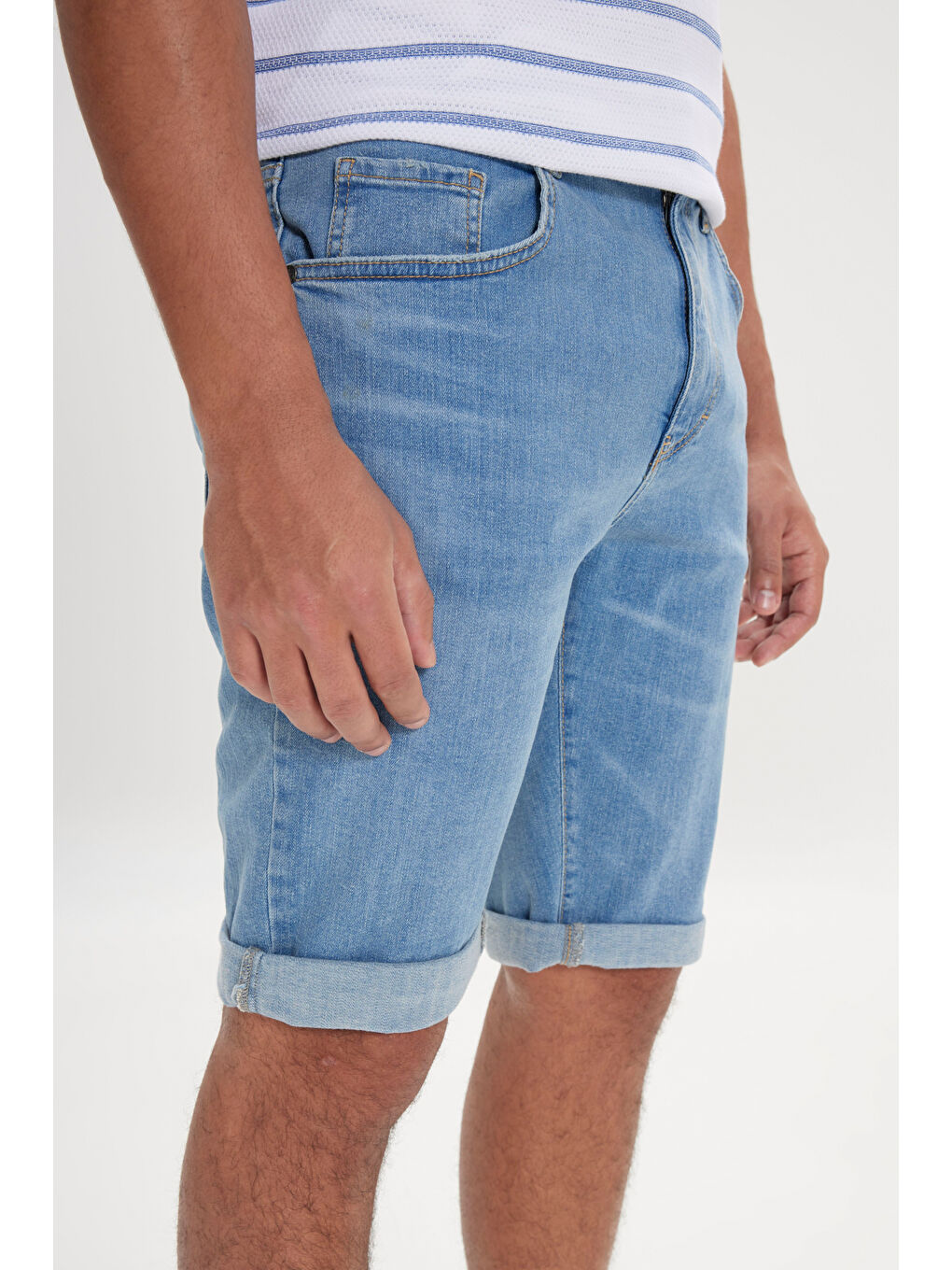 Erkek Mavi Slim Fit Dar Kesim Pamuklu Esnek Denim Şort-3