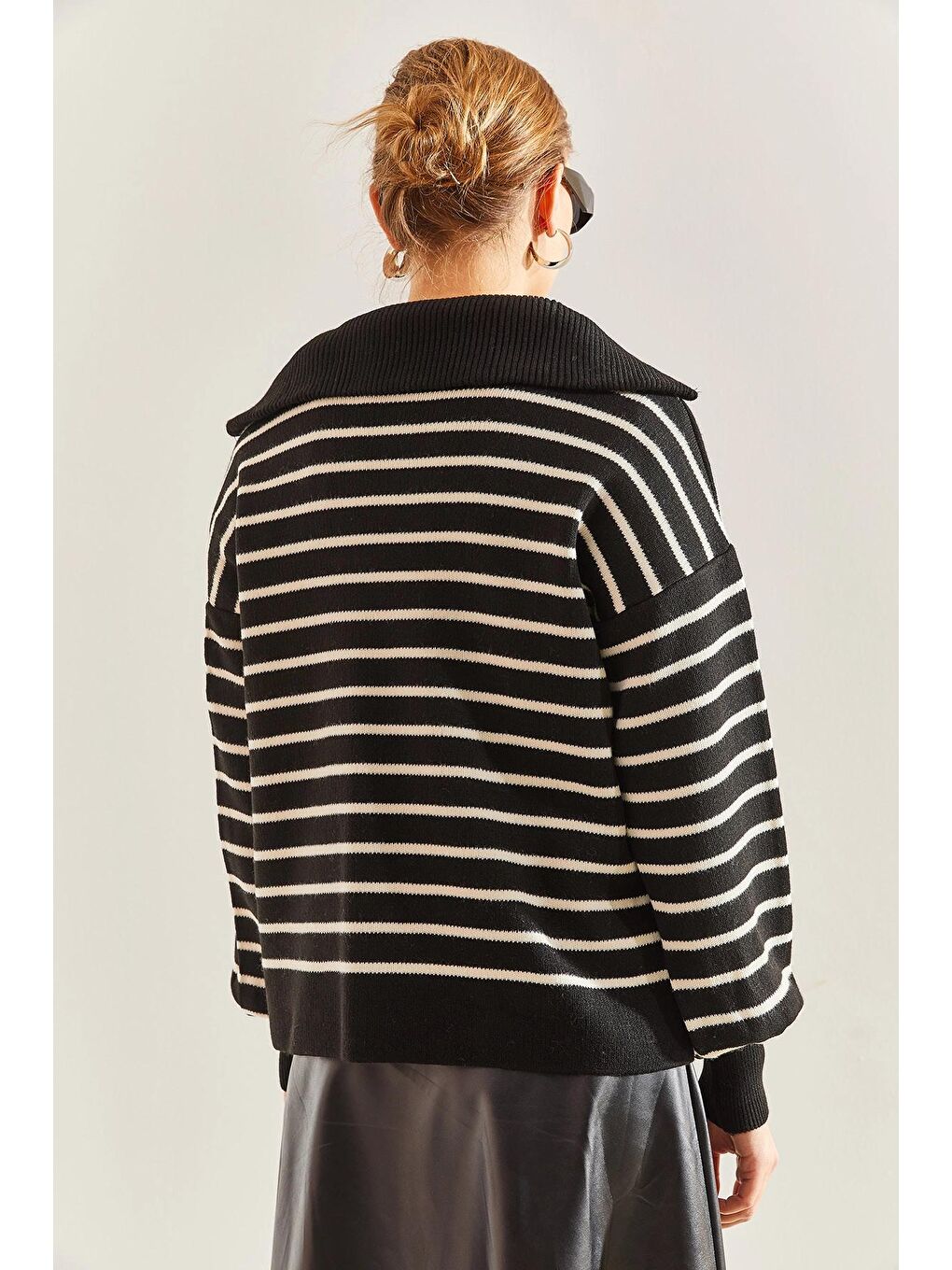 Siyah Kadın Çizgili Fermuarlı Triko Kazak-3