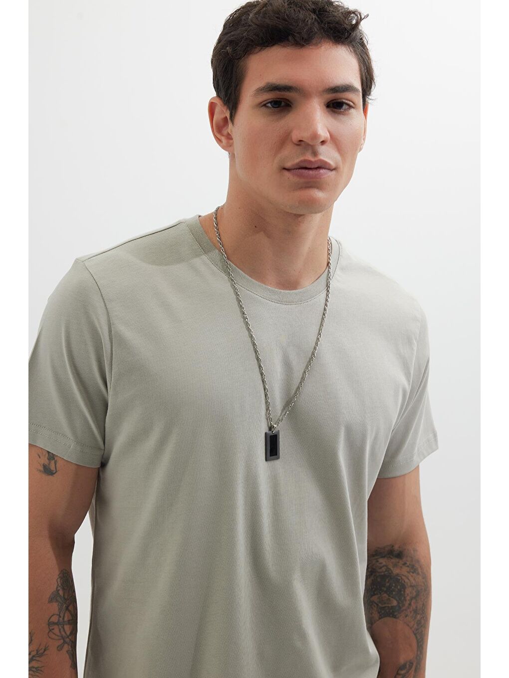 Unisex Slim Fit Dar Kesim %100 Pamuk Yumuşak Dokulu Gri Bisiklet Yaka Tişört-1