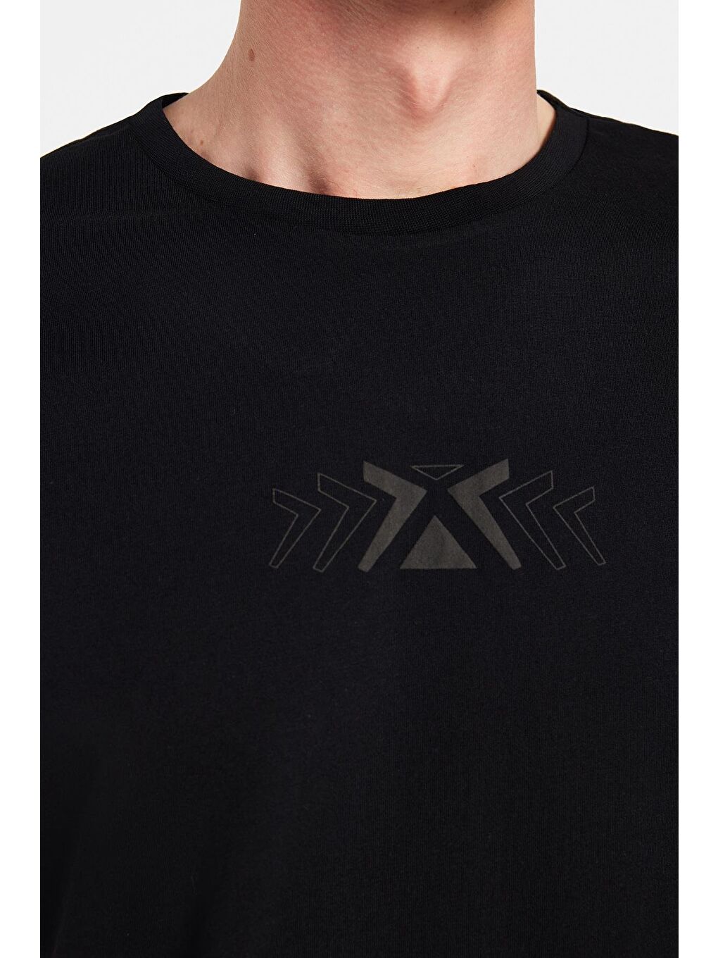 Erkek Slim Fit Dar Kesim %100 Pamuk Yumuşak Dokulu Baskılı Siyah Bisiklet Yaka Tişört-2