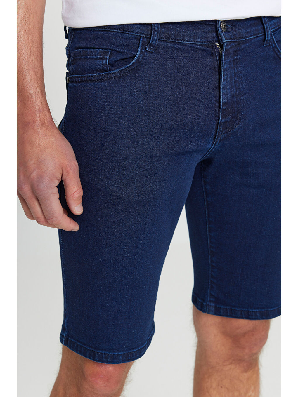 Erkek Koyu Lacivert Slim Fit Dar Kesim Pamuklu Esnek Denim Şort-3