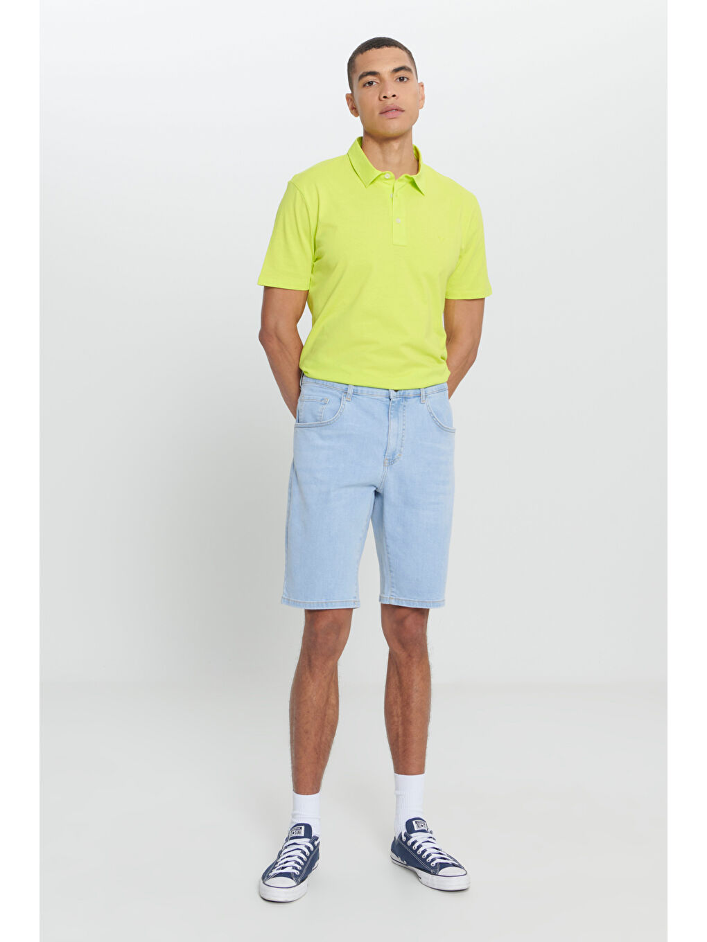 Erkek Açık Mavi Slim Fit Dar Kesim Pamuklu Esnek Denim Şort-3