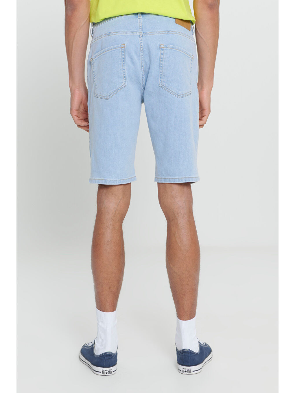 Erkek Açık Mavi Slim Fit Dar Kesim Pamuklu Esnek Denim Şort-5