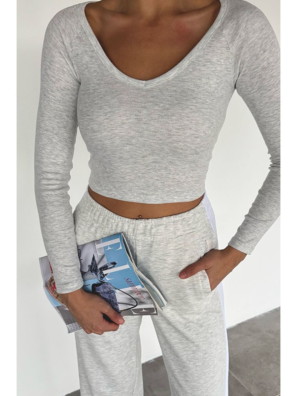 Gri Kadın V Yaka Uzun Kol Elastanlı Slim Fit Body Bluz-2