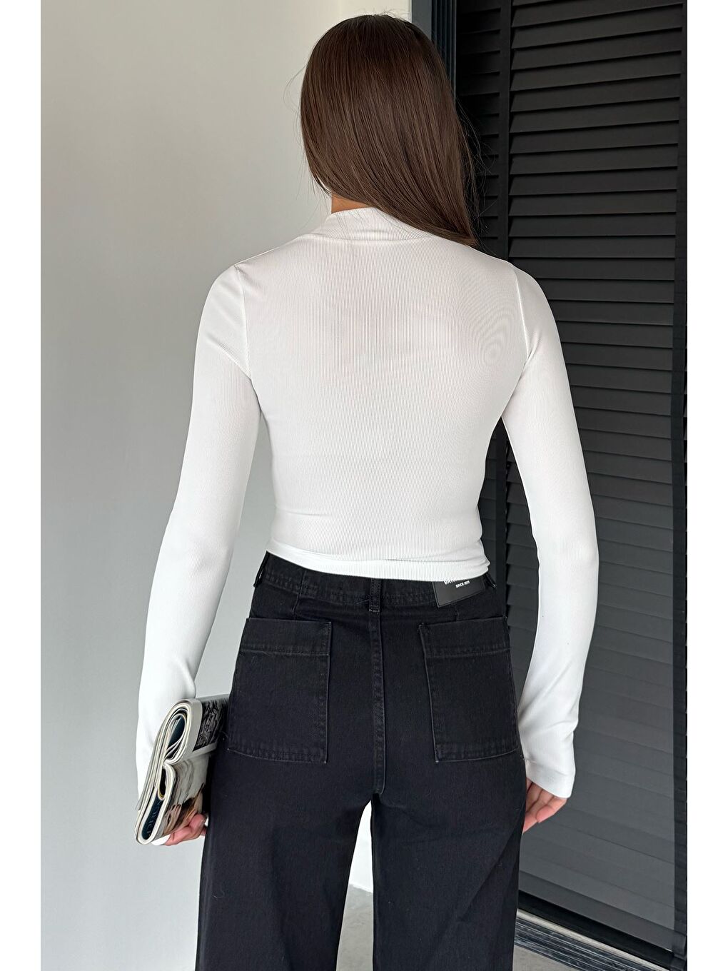 Ekru Kadın Şerit Detaylı Ön Fermuarlı Elastanlı Crop Top Bluz-3