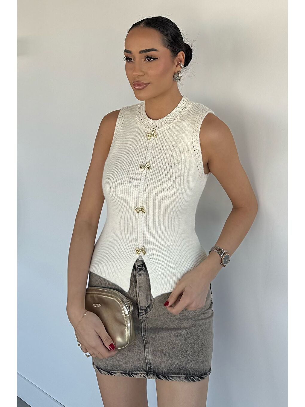 Ekru Kadın Gold Düğme Detaylı Triko Bluz-1