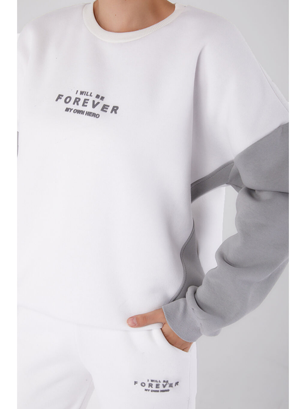 Bisiklet Yaka Kadın Gri Garnili Eşofman Takımı - 26277-3