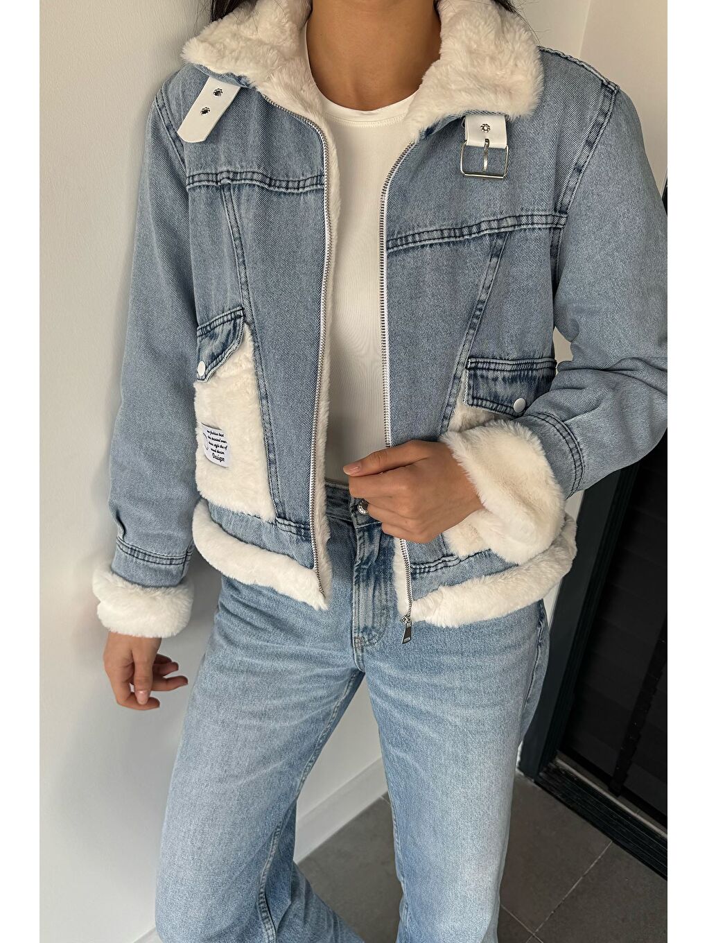 Mavi Kadın Kemer Detaylı Kürklü Jean Jean Mont-2