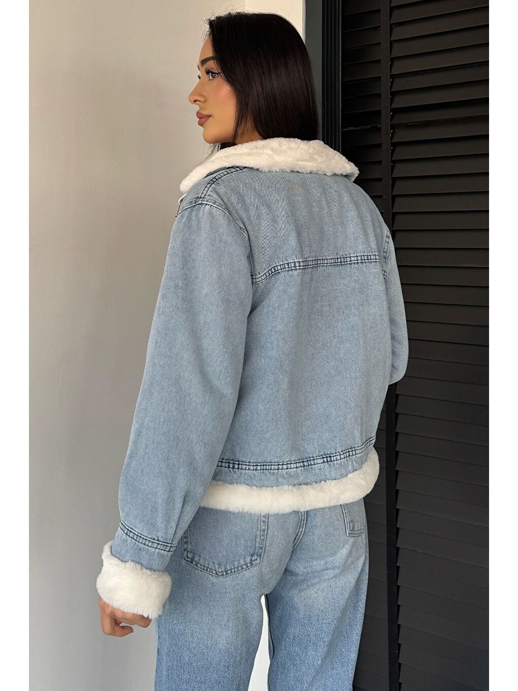 Mavi Kadın Kemer Detaylı Kürklü Jean Jean Mont-3
