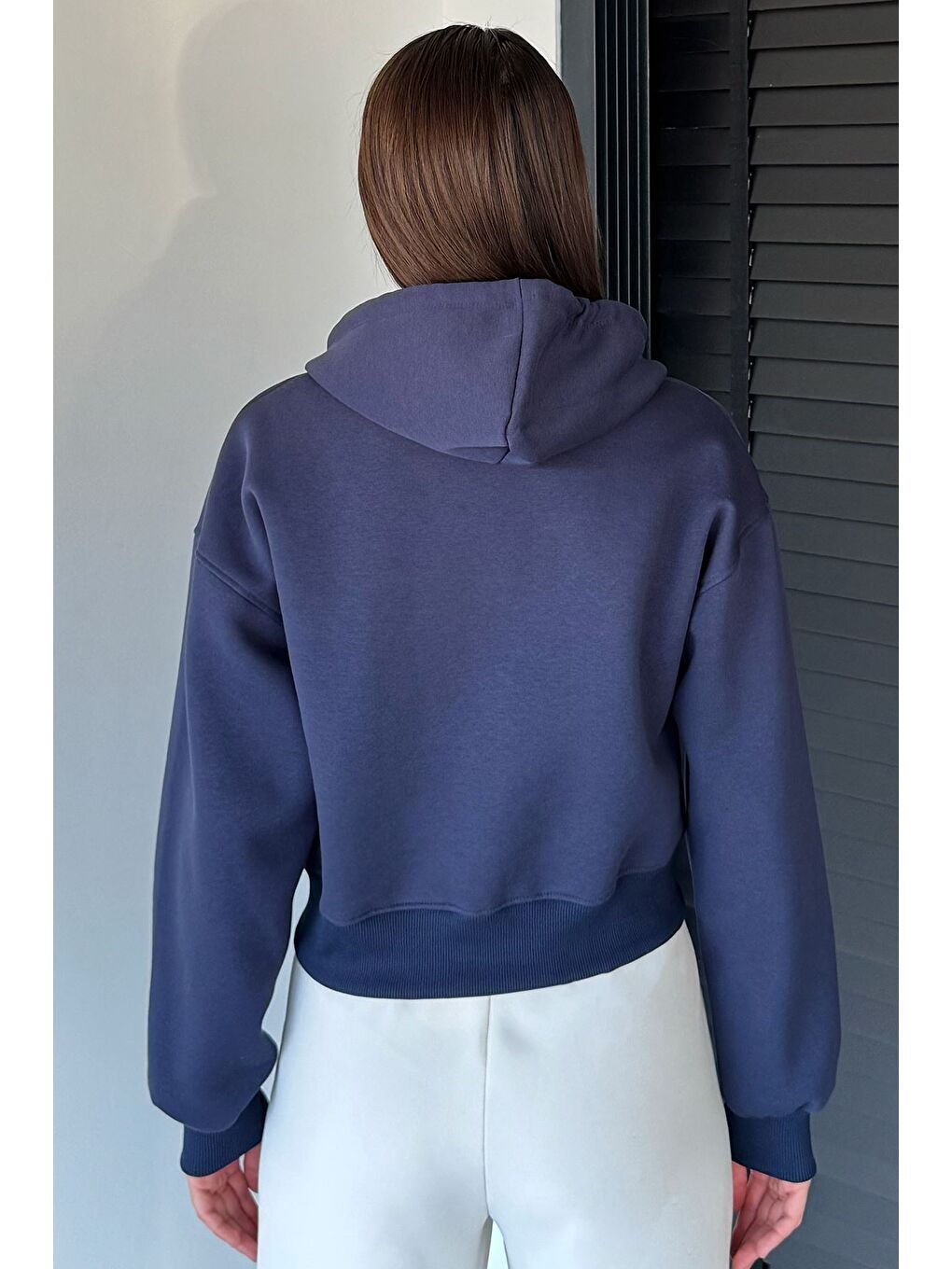 Lacivert Kadın Kapüşonlu Şardonlu Ön Fermuarlı Crop Top Sweatshirt-6
