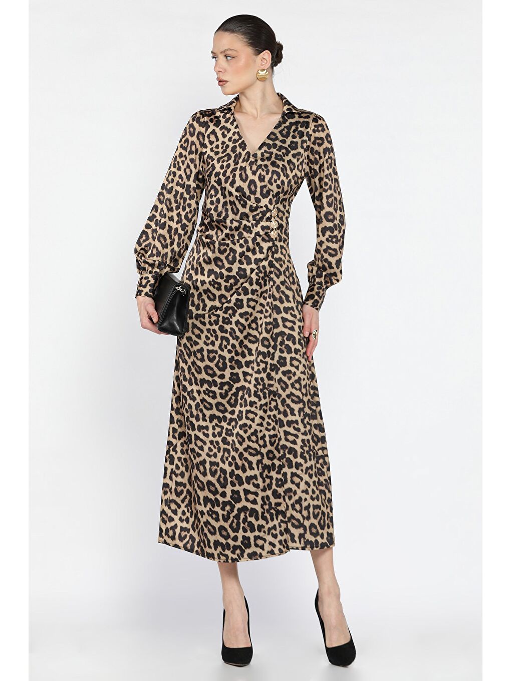Kahverengi Leopar Desenli Drapeli Saten Elbise