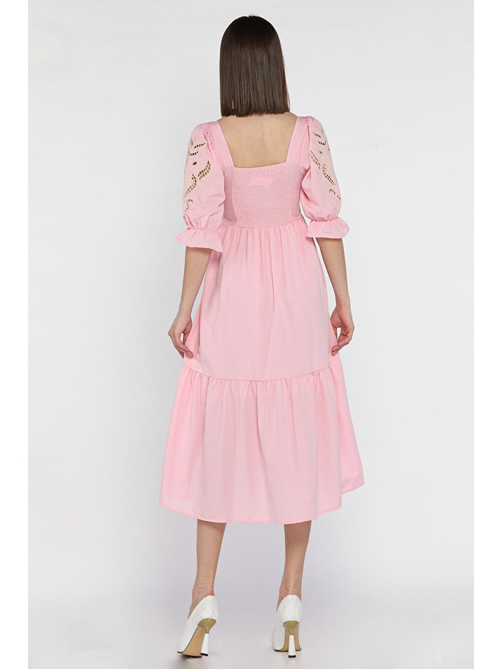 Pembe Kadın Kare Yaka Nakışlı Elbise-2