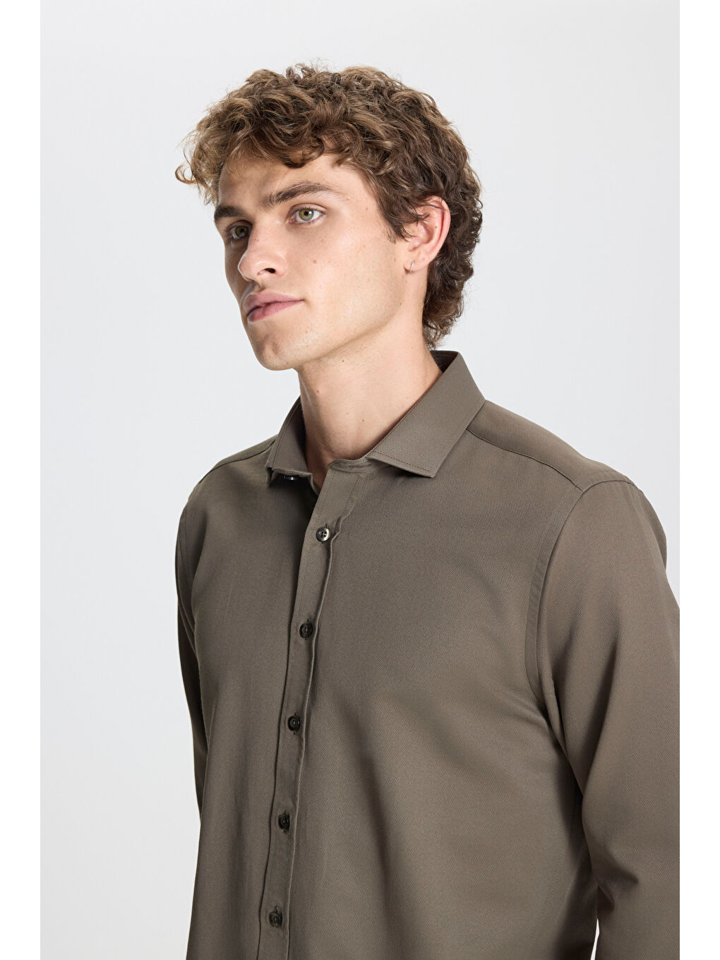 Erkek Haki Kolay Ütülenebilir Slim Fit Dar Kesim İtalyan Yaka Armürlü Basic Gömlek-3