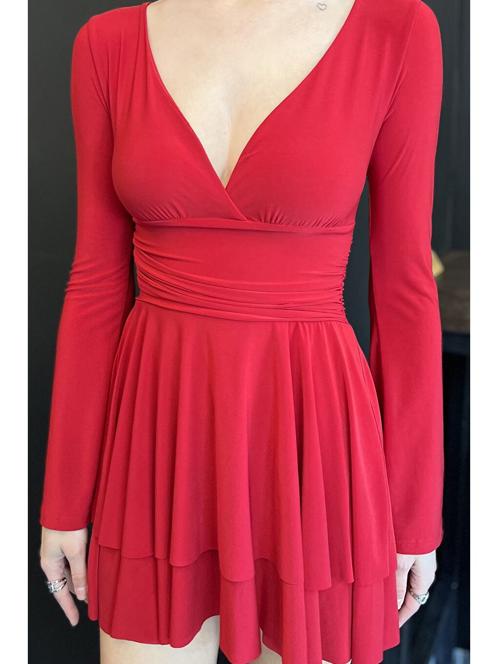 Kırmızı Kadın V Yaka İspanyol Kol Kat Kat Pileli Elastanlı Elbise-3