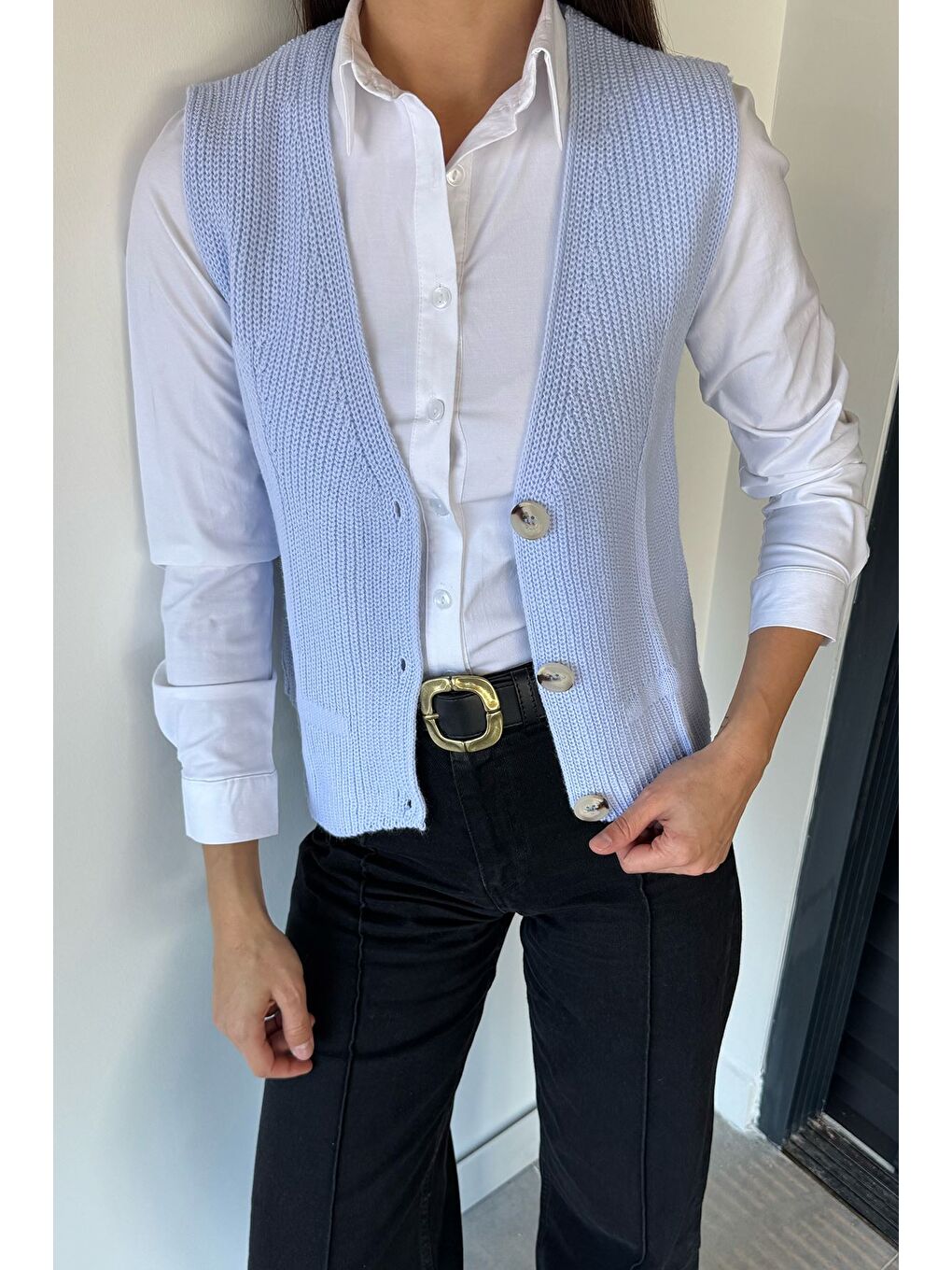 Mavi Kadın V Yaka Ön Düğmeli Triko Yelek-4