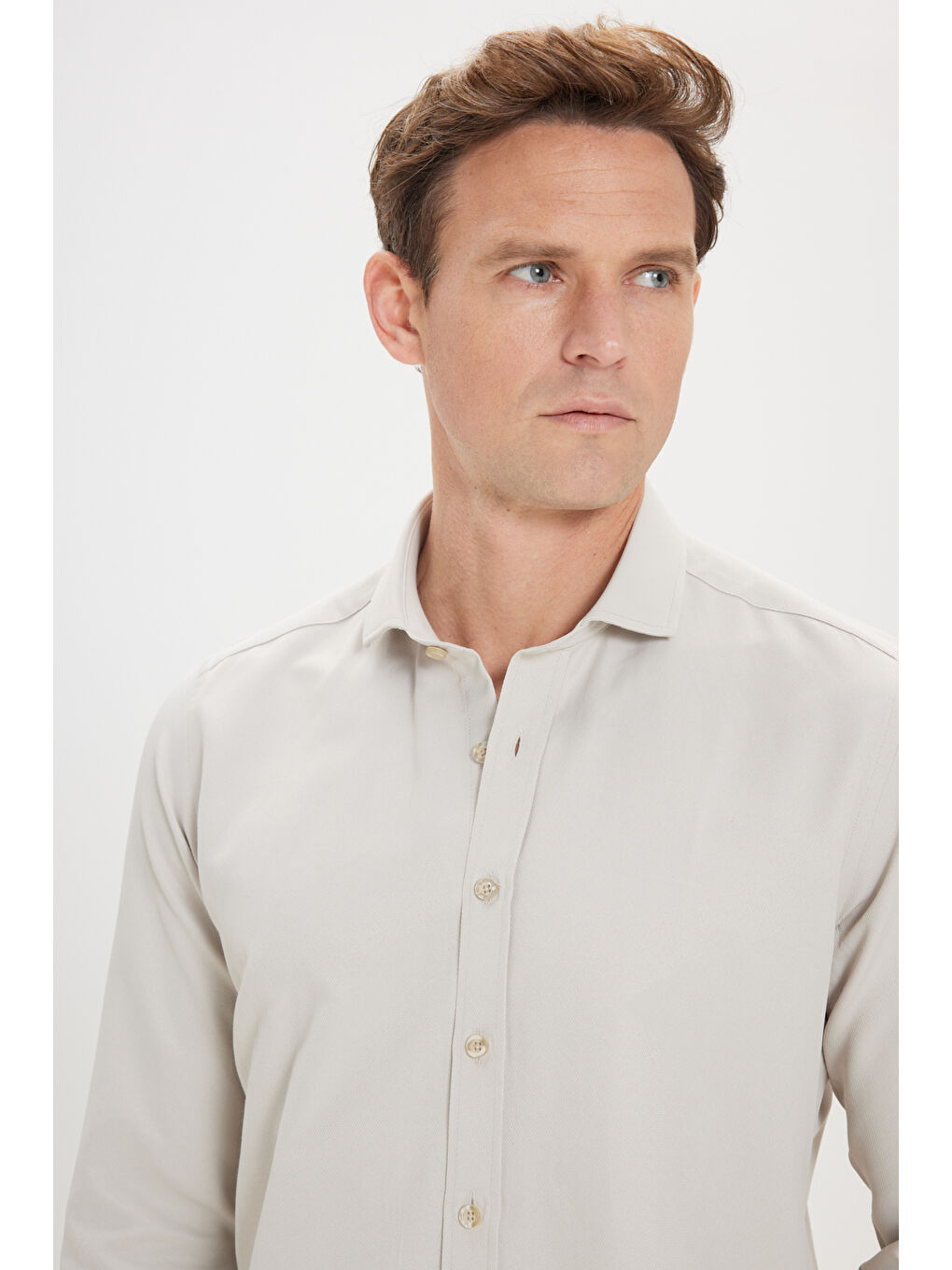 Erkek Bej Kolay Ütülenebilir Slim Fit Dar Kesim İtalyan Yaka Armürlü Basic Gömlek-4