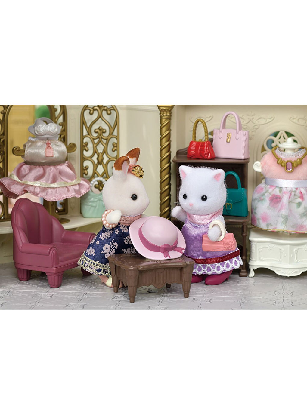 Sylvanian Families Renksiz Moda Seti Kedisi 5461