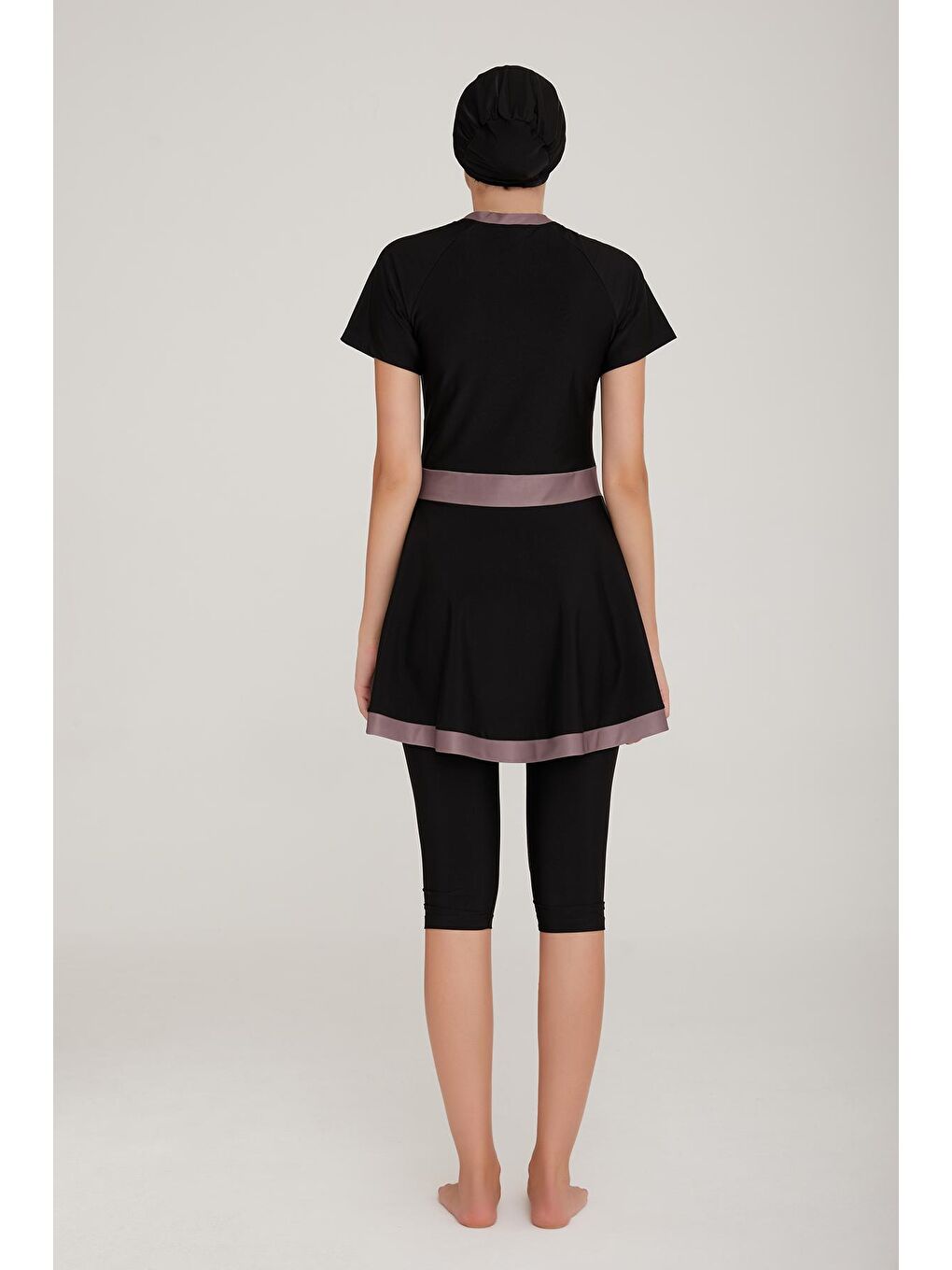 Siyah Kısa Kol Taytlı Yarı Kapalı Mayo Sereny-4