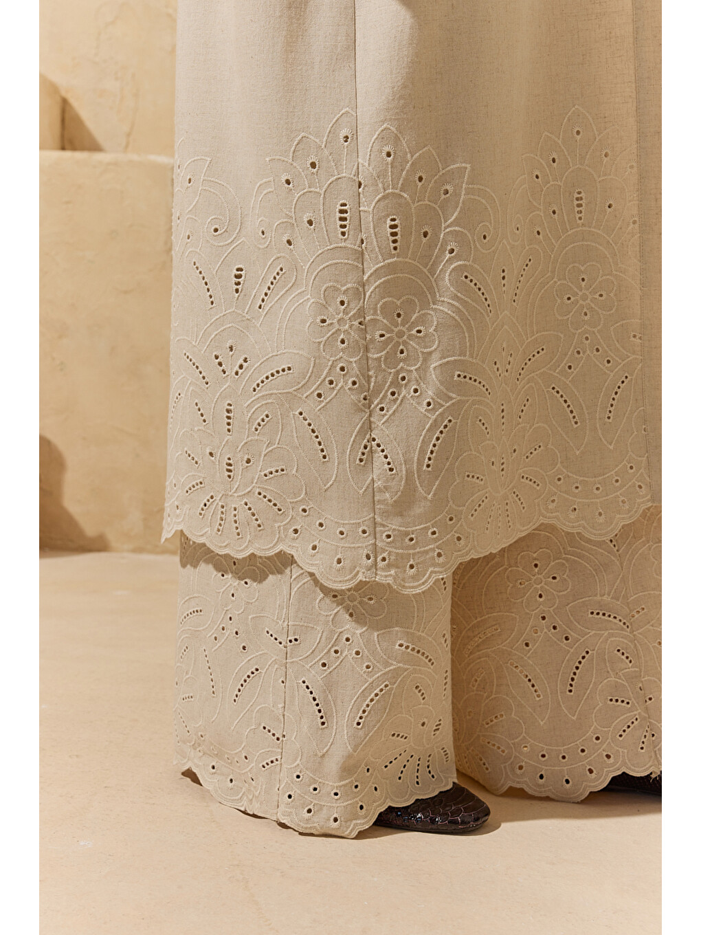 Siyah Renkli Brode Detaylı Kimono-5