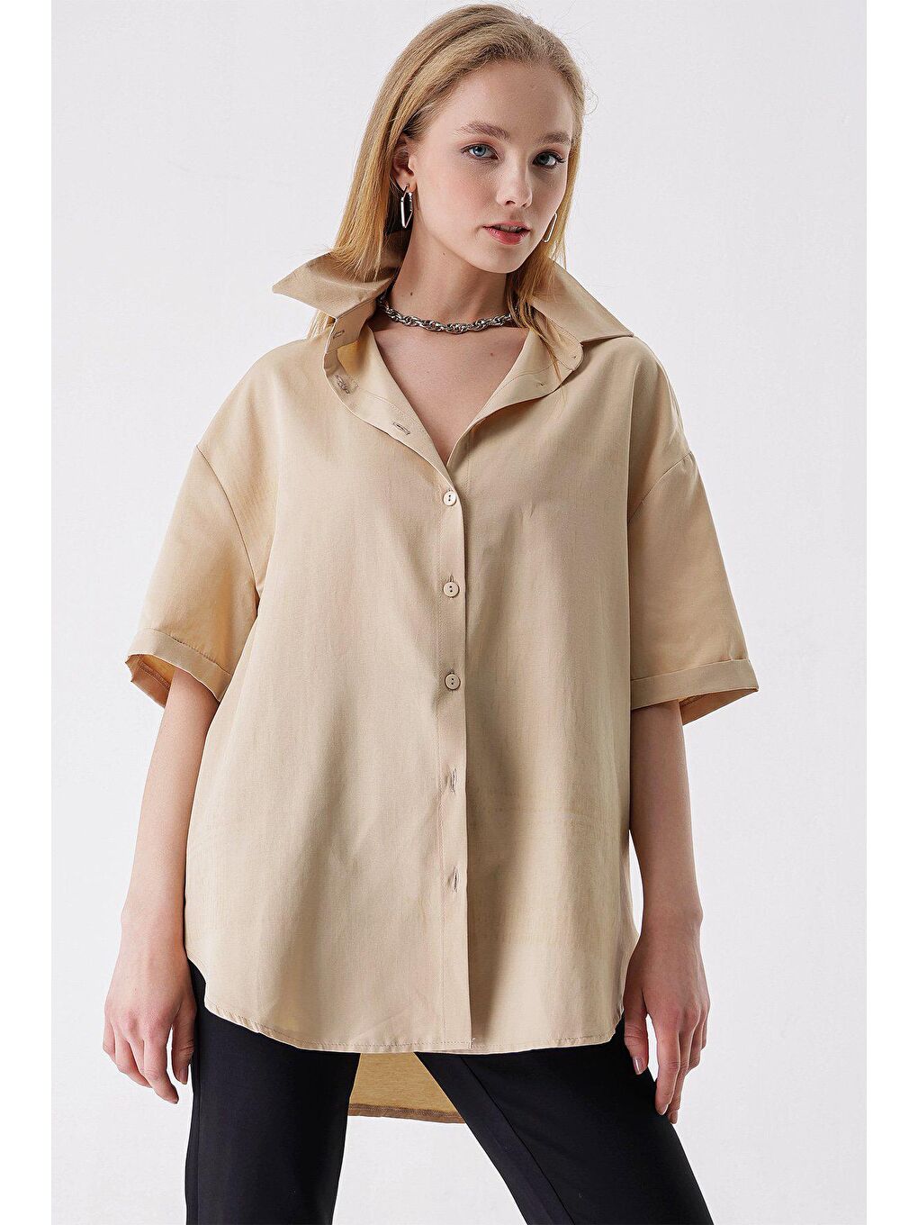 Bej Kısa Kollu Oversize Gömlek-2