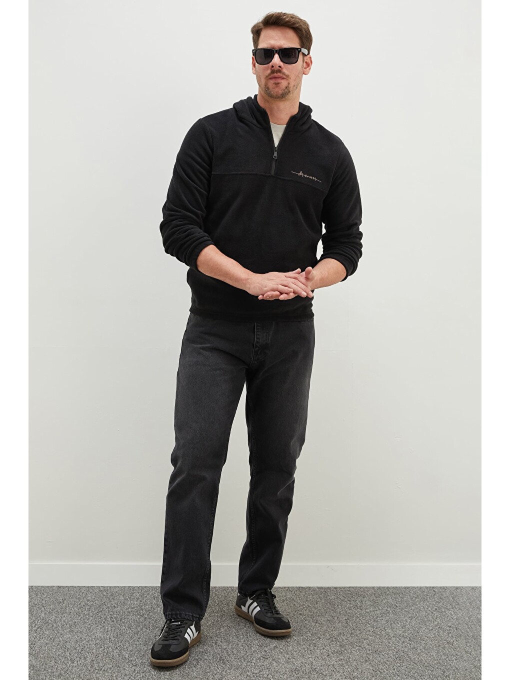 Siyah Yarım Fermuarlı Kapüşonlu Polar Sweatshirt-2