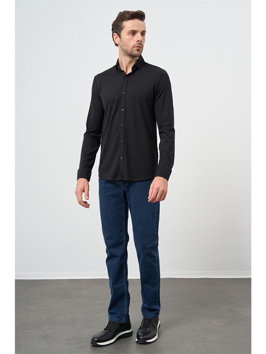 İMZA Siyah Uzun Kol Düz Örme Smart Düğmeli Yaka Classic Slim Fit Gömlek 1004245160 - 1