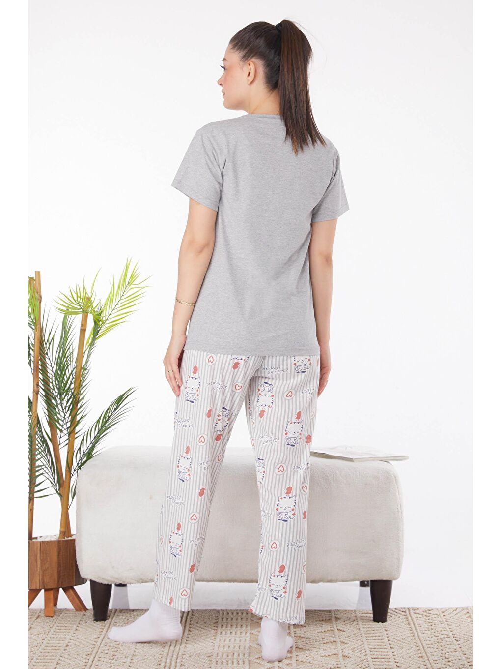 Bisiklet Yaka Kadın Gri Baskılı Pijama Takımı - 25813-4