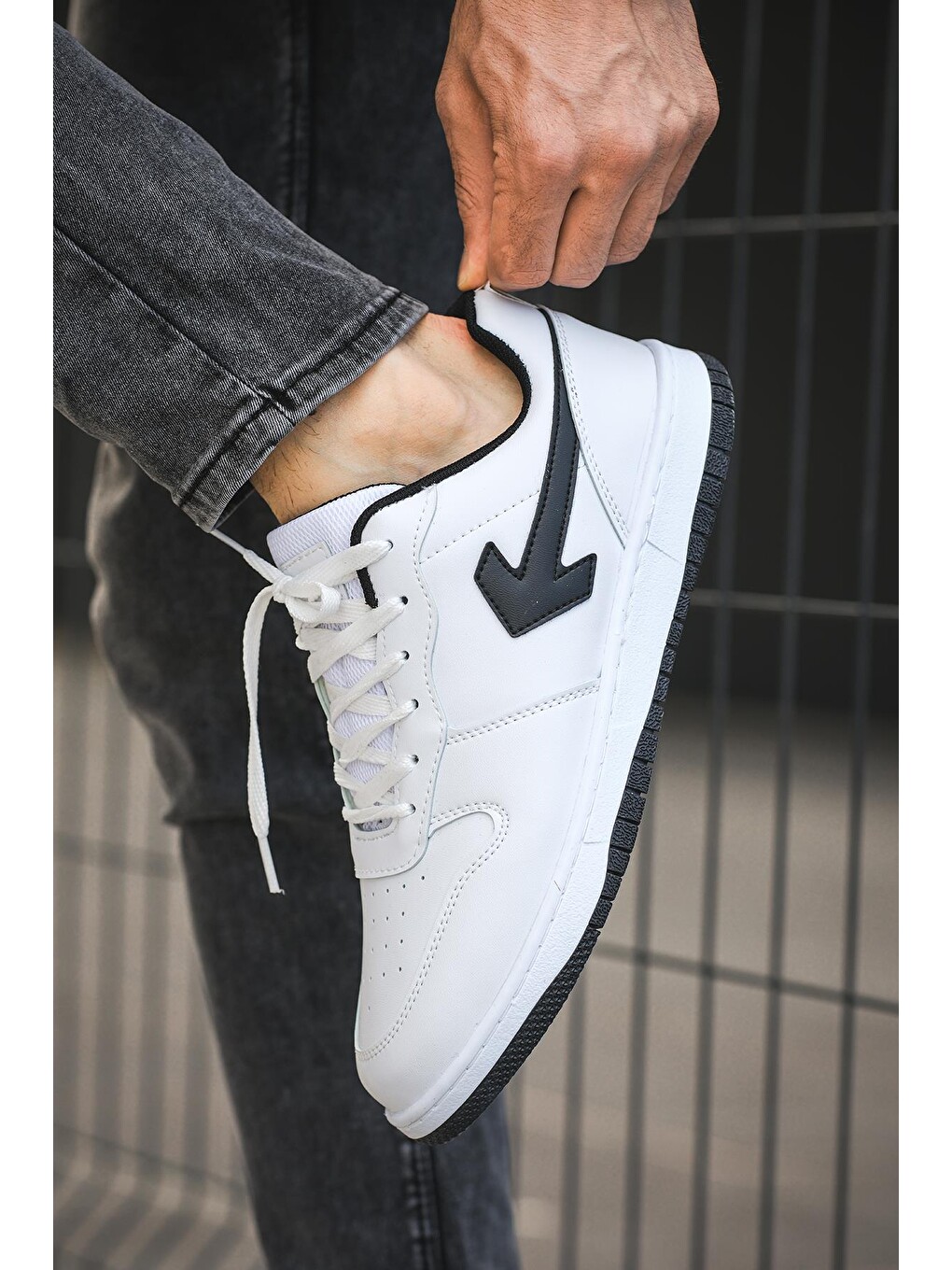 Beyaz Creed Kalın Taban Erkek Sneaker