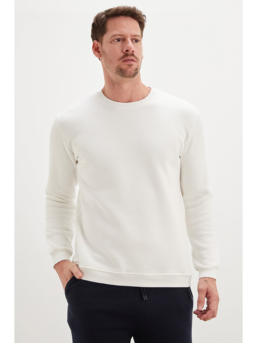 Ekru 3 İplik Basic Bisiklet Yaka Sweatshirt-3