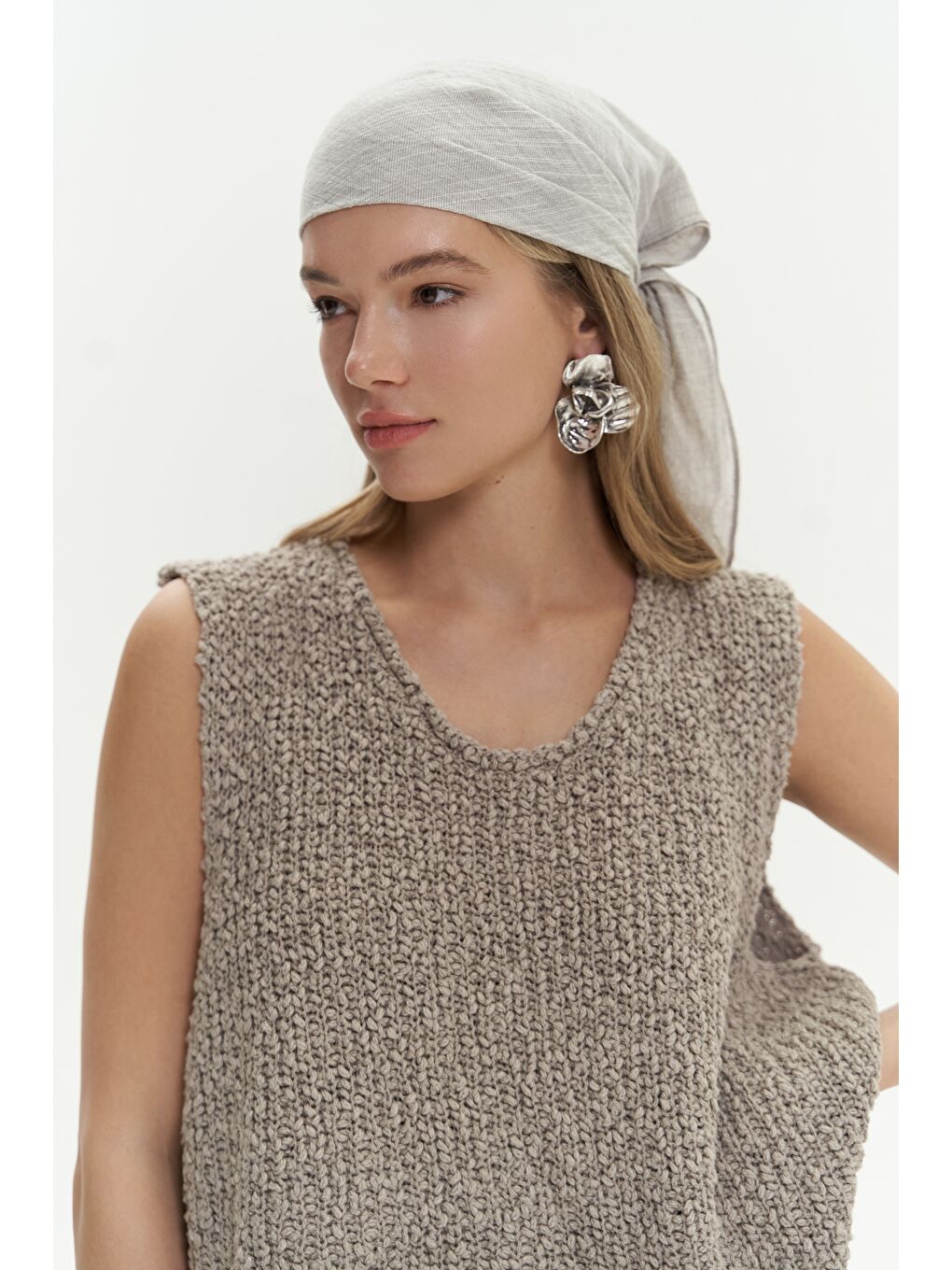 Bej Knitle Rahat Kalıp Triko Vizon Crop-4